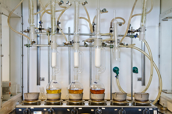The beauty of science/Vitenskapens skjønnhet. SINTEF Petroleum.